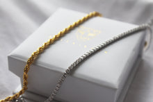 Load image into Gallery viewer, VERONA Gold Rope twisted bracelet