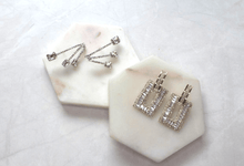 Load image into Gallery viewer, LONDON statement earrings